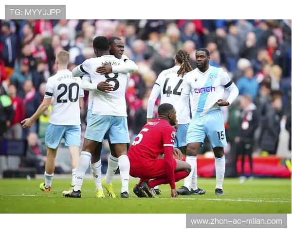 利物浦反击如闪电，萨拉赫搓射远角得手：激情夜幕下的冠军气息